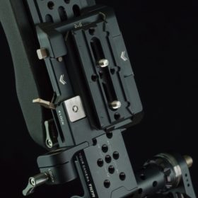 Giá đỡ vai camera Tilta – Đen