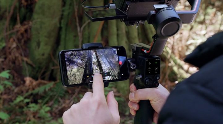 Điện thoại có thể đóng vai trò làm điều khiển camera từ xa