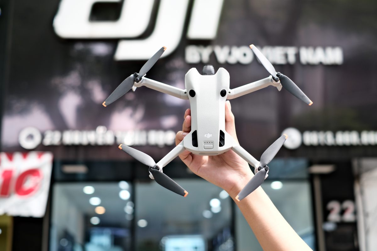 DJI Mini 4 Pro thiết kế nhỏ gọn